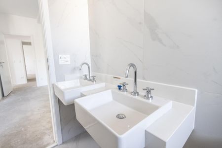 Apartamento à venda com 161m², 3 quartos e 2 vagas Apartamento à venda com 161m², 3 quartos e 2 vagasQuarto 1 - Banheiro da Suite