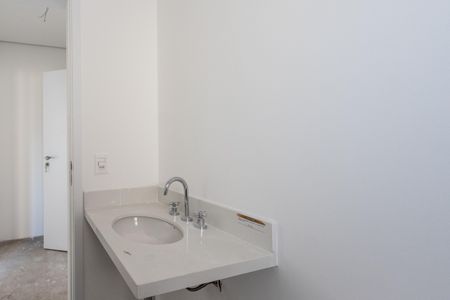 Apartamento à venda com 161m², 3 quartos e 2 vagas Apartamento à venda com 161m², 3 quartos e 2 vagasQuarto 3 - Banheiro da Suite