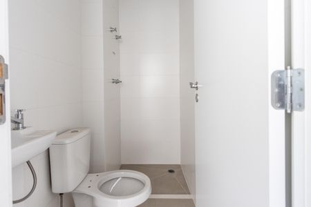 Apartamento à venda com 161m², 3 quartos e 2 vagas Apartamento à venda com 161m², 3 quartos e 2 vagasBanheiro de Serviço