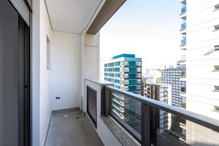 Apartamento à venda com 161m², 3 quartos e 2 vagas Apartamento à venda com 161m², 3 quartos e 2 vagasQuarto 3 - Varanda da Suite