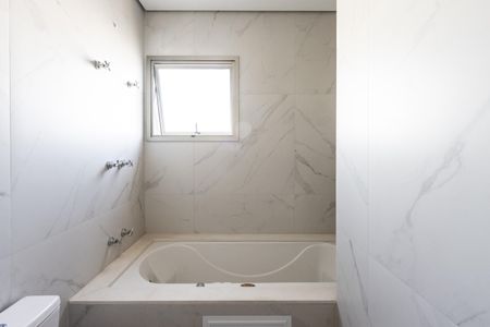Apartamento à venda com 161m², 3 quartos e 2 vagas Apartamento à venda com 161m², 3 quartos e 2 vagasQuarto 1 - Banheiro da Suite