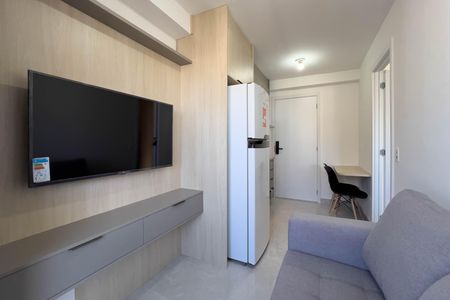 Sala e cozinha de apartamento para alugar com 1 quarto, 27m² em Ipiranga, São Paulo
