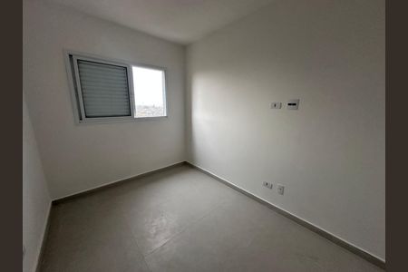 Quarto 1 de apartamento para alugar com 2 quartos, 112m² em Parque Bitaru, São Vicente