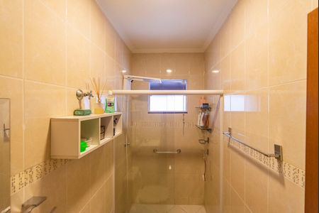Banheiro Social de casa à venda com 3 quartos, 182m² em Vila Pires, Santo André