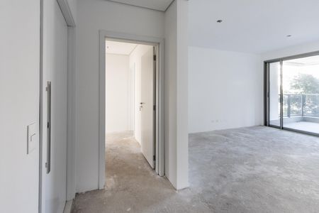 Apartamento à venda com 222m², 4 quartos e 3 vagas Apartamento à venda com 222m², 4 quartos e 3 vagasCorredor