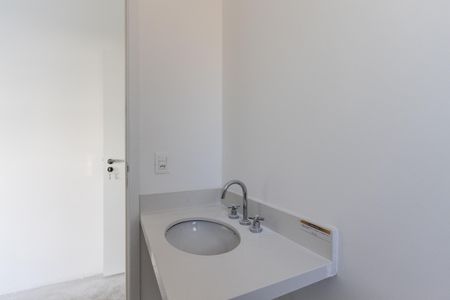 Apartamento à venda com 222m², 4 quartos e 3 vagas Apartamento à venda com 222m², 4 quartos e 3 vagasQuarto 4 - Banheiro da Suite