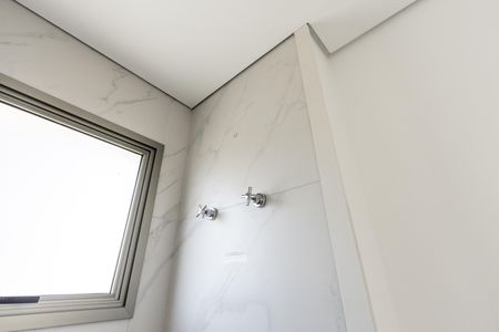 Apartamento à venda com 222m², 4 quartos e 3 vagas Apartamento à venda com 222m², 4 quartos e 3 vagasQuarto 3 - Banheiro da Suite