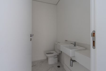Apartamento à venda com 222m², 4 quartos e 3 vagas Apartamento à venda com 222m², 4 quartos e 3 vagasLavabo