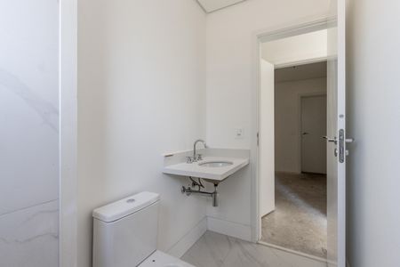 Apartamento à venda com 222m², 4 quartos e 3 vagas Apartamento à venda com 222m², 4 quartos e 3 vagasQuarto 2 - Banheiro da Suite