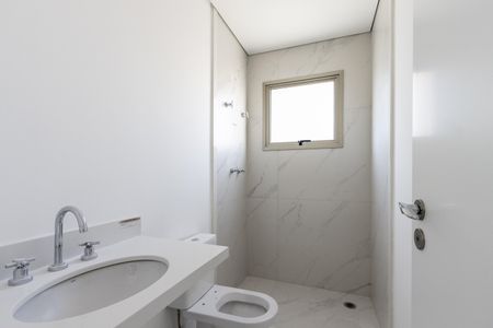 Apartamento à venda com 222m², 4 quartos e 3 vagas Apartamento à venda com 222m², 4 quartos e 3 vagasQuarto 4 - Banheiro da Suite
