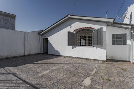 Quintal de casa à venda com 2 quartos, 153m² em Costa E Silva, Porto Alegre