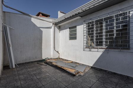 Casa à venda com 153m², 2 quartos e 2 vagas Casa à venda com 153m², 2 quartos e 2 vagasQuintal