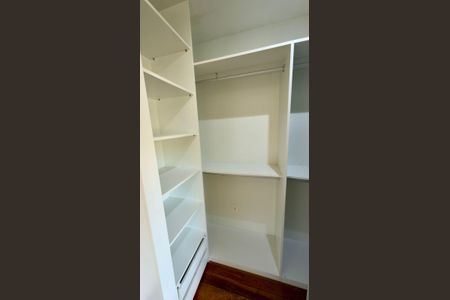 Quarto de casa à venda com 2 quartos, 130m² em Jardim Itu, Porto Alegre