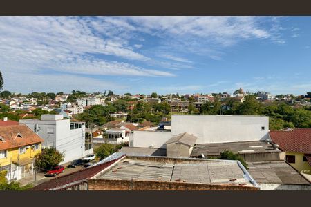 Vista de casa à venda com 2 quartos, 130m² em Jardim Itu, Porto Alegre