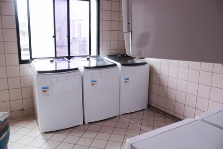 Apartamento à venda com 32m², 1 quarto e 1 vaga Apartamento à venda com 32m², 1 quarto e 1 vagaLavandeira