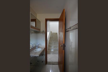 Casa à venda com 74m², 2 quartos e 1 vagaBanheiros  Social