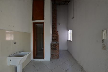 Casa à venda com 74m², 2 quartos e 1 vagaÁrea de Serviço