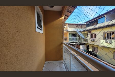 Casa à venda com 74m², 2 quartos e 1 vaga Casa à venda com 74m², 2 quartos e 1 vagaVaranda do Quarto 1