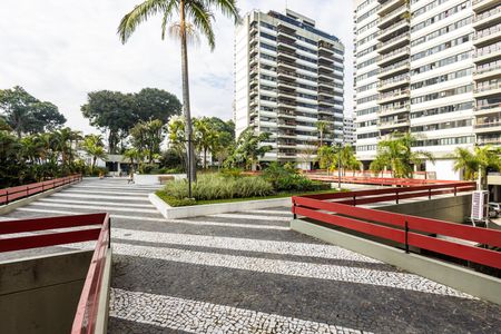 Jardim de apartamento para alugar com 3 quartos, 208m² em Vila Anglo Brasileira, São Paulo