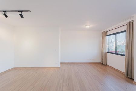 Apartamento para alugar com 208m², 3 quartos e 2 vagas Apartamento para alugar com 208m², 3 quartos e 2 vagasSala