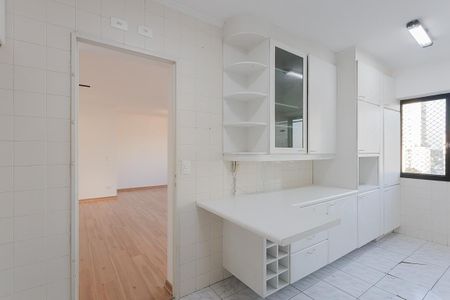 Apartamento para alugar com 208m², 3 quartos e 2 vagas Apartamento para alugar com 208m², 3 quartos e 2 vagasCozinha