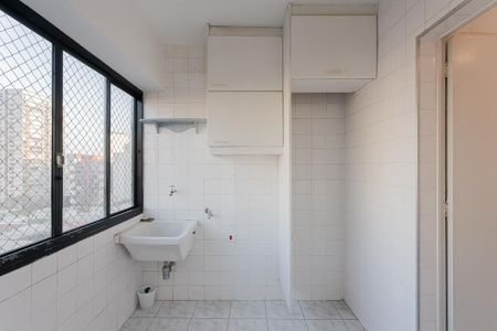 Apartamento para alugar com 208m², 3 quartos e 2 vagas Apartamento para alugar com 208m², 3 quartos e 2 vagasÁrea de Serviço