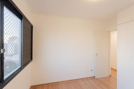 Apartamento para alugar com 208m², 3 quartos e 2 vagas Apartamento para alugar com 208m², 3 quartos e 2 vagasQuarto 2