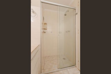 Apartamento para alugar com 208m², 3 quartos e 2 vagas Apartamento para alugar com 208m², 3 quartos e 2 vagasBanheiro