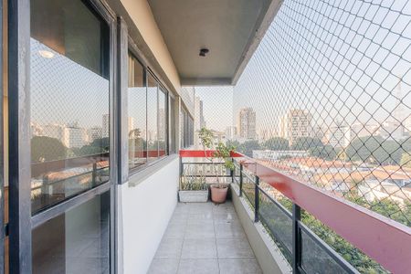 Apartamento para alugar com 208m², 3 quartos e 2 vagas Apartamento para alugar com 208m², 3 quartos e 2 vagasVaranda da Sala