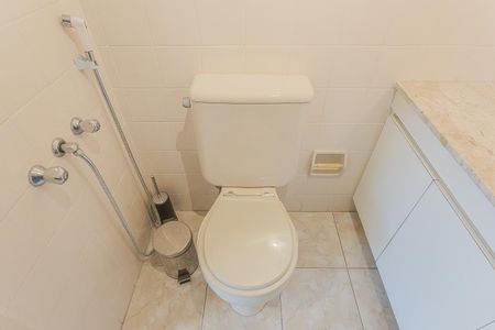 Apartamento para alugar com 208m², 3 quartos e 2 vagas Apartamento para alugar com 208m², 3 quartos e 2 vagasBanheiro