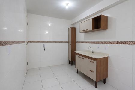 Cozinha de apartamento para alugar com 2 quartos, 64m² em Cascata do Imbuí, Petrópolis