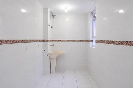 Área de serviço de apartamento para alugar com 2 quartos, 64m² em Cascata do Imbuí, Petrópolis