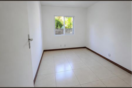 Quarto 2 de apartamento para alugar com 2 quartos, 64m² em Cascata do Imbuí, Petrópolis