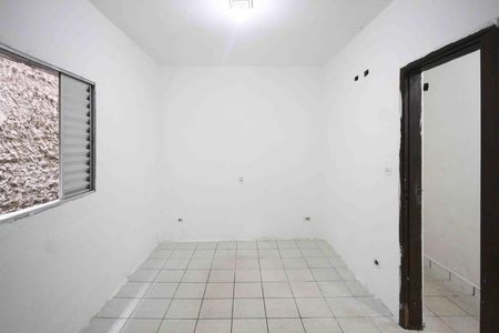 Quarto de casa para alugar com 1 quarto, 80m² em Jardim Silvia Maria, São Paulo