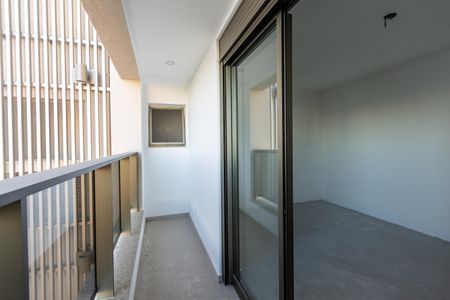 Apartamento à venda com 138m², 2 quartos e 2 vagas Apartamento à venda com 138m², 2 quartos e 2 vagasQuarto 2 - Varanda da Suite