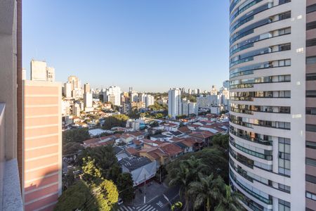 Apartamento à venda com 138m², 2 quartos e 2 vagas Apartamento à venda com 138m², 2 quartos e 2 vagasQuarto 2 - Varanda da Suite