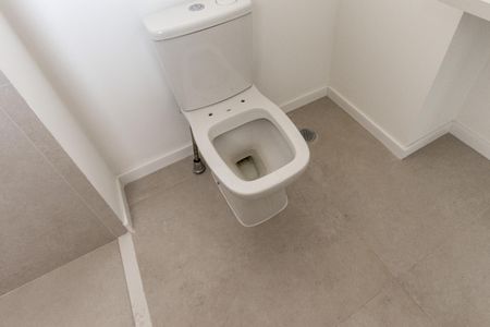 Apartamento à venda com 138m², 2 quartos e 2 vagas Apartamento à venda com 138m², 2 quartos e 2 vagasQuarto 2 - Banheiro da Suite