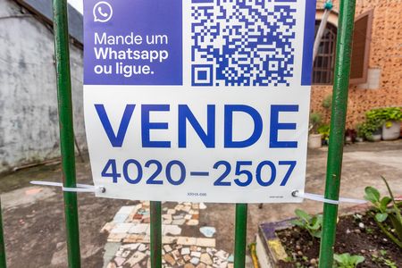 Casa à venda com 345m², 4 quartos e 4 vagas Casa à venda com 345m², 4 quartos e 4 vagasPlaca código