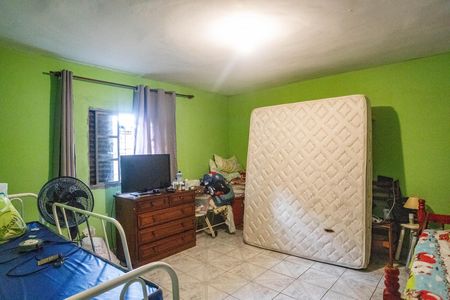 Casa à venda com 345m², 4 quartos e 4 vagas Casa à venda com 345m², 4 quartos e 4 vagasCasa 1 - quarto 2