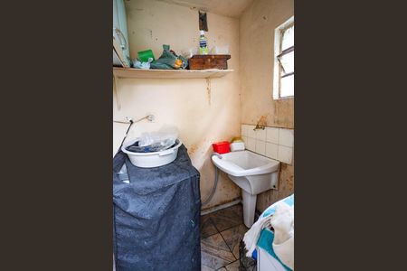 Casa à venda com 345m², 4 quartos e 4 vagas Casa à venda com 345m², 4 quartos e 4 vagasCasa 1 - área de serviço