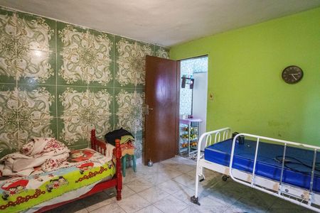 Casa à venda com 345m², 4 quartos e 4 vagas Casa à venda com 345m², 4 quartos e 4 vagasCasa 1 - quarto 2