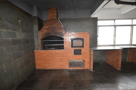 Apartamento para alugar com 72m², 2 quartos e 1 vagaÁrea comum - Playground e Churrasqueira