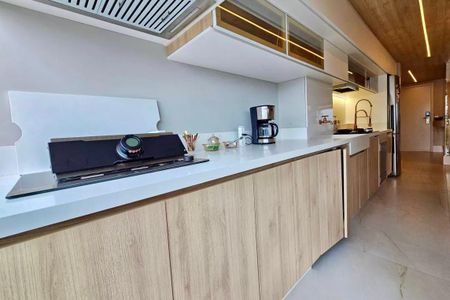 Apartamento à venda com 2 quartos, 94m² em Vila Cordeiro, São Paulo