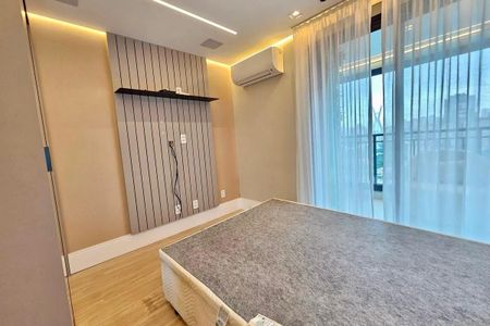 Apartamento à venda com 2 quartos, 94m² em Vila Cordeiro, São Paulo