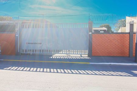 Fachada de casa para alugar com 3 quartos, 500m² em Rio Branco, Canoas