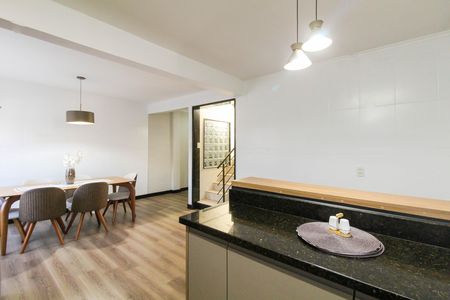 Casa para alugar com 500m², 3 quartos e 10 vagas Casa para alugar com 500m², 3 quartos e 10 vagasCozinha