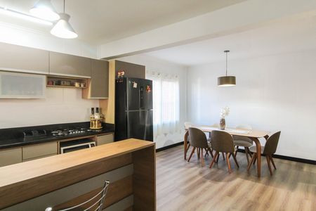 Casa para alugar com 500m², 3 quartos e 10 vagas Casa para alugar com 500m², 3 quartos e 10 vagasCozinha