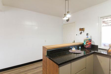 Casa para alugar com 500m², 3 quartos e 10 vagas Casa para alugar com 500m², 3 quartos e 10 vagasCozinha