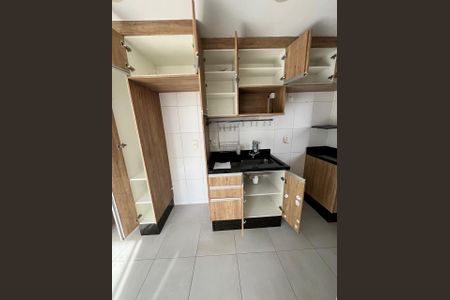 Cozinha de apartamento para alugar com 2 quartos, 35m² em Vila Leopoldina, São Paulo