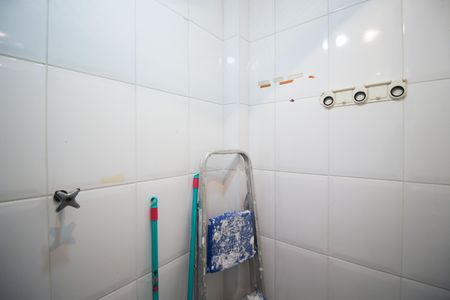 Apartamento para alugar com 74m², 2 quartos e 1 vaga Apartamento para alugar com 74m², 2 quartos e 1 vagaBanheiro de serviço
